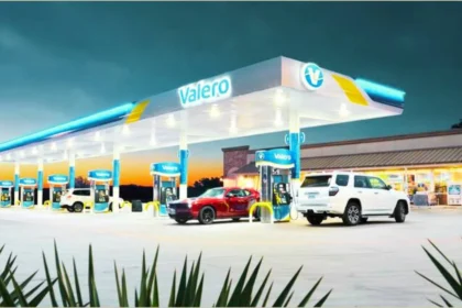 Valero Energy (NYSE VLO) Increases Quarterly Dividend by 4.9%